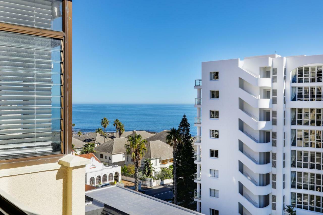 Backup-Powered Bantry Bay View 2 Bed Apartment ケープタウン エクステリア 写真